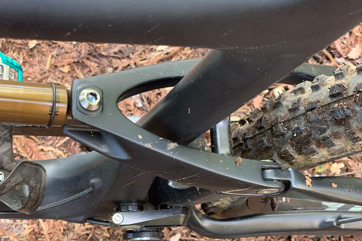 ibis Ripley v4 trail mountain bike suspension design tech and details