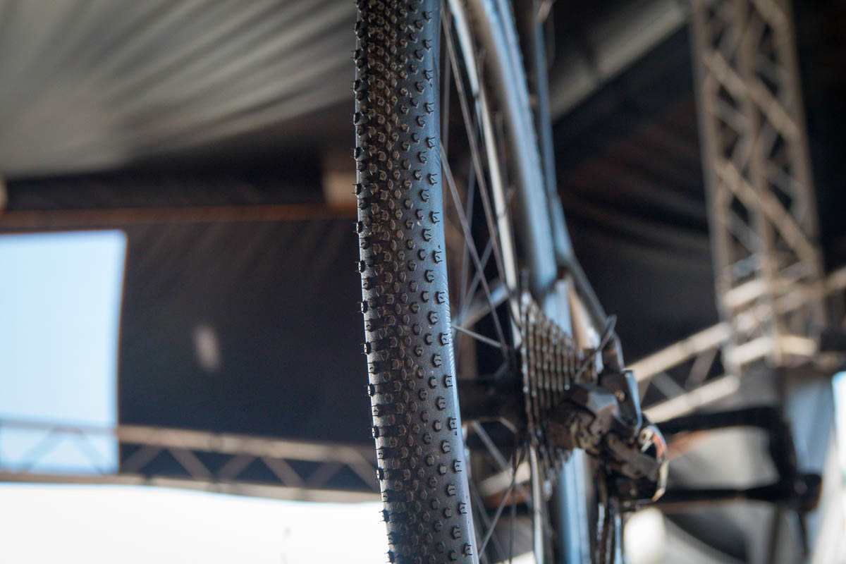 Continental teases gravel tires, Michelin DH tires to return, & more from Vee Tire Co.