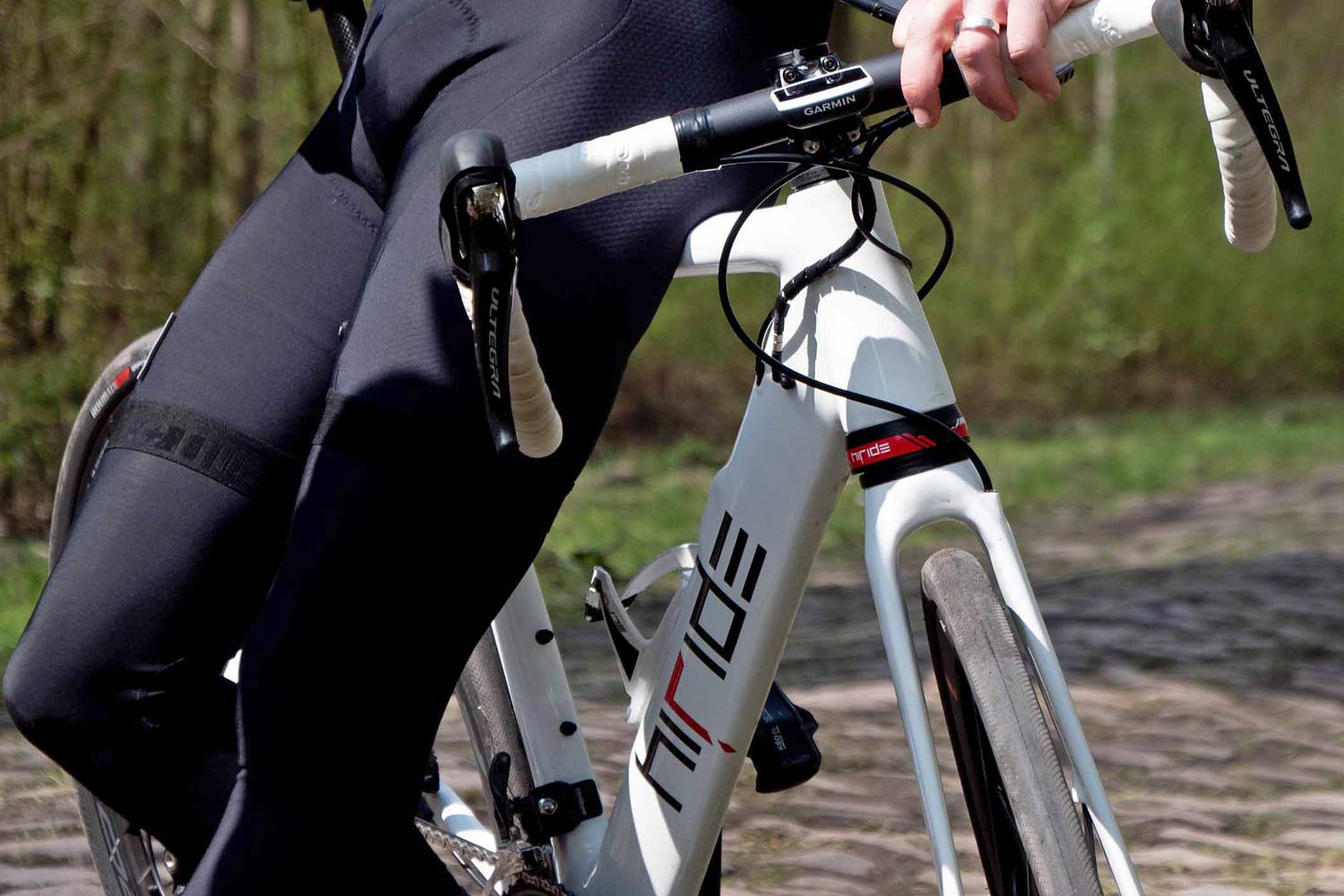 HiRide electronic full-suspension disc brake road bike, working prototype of efficient automatic lockout road race front & rear suspension