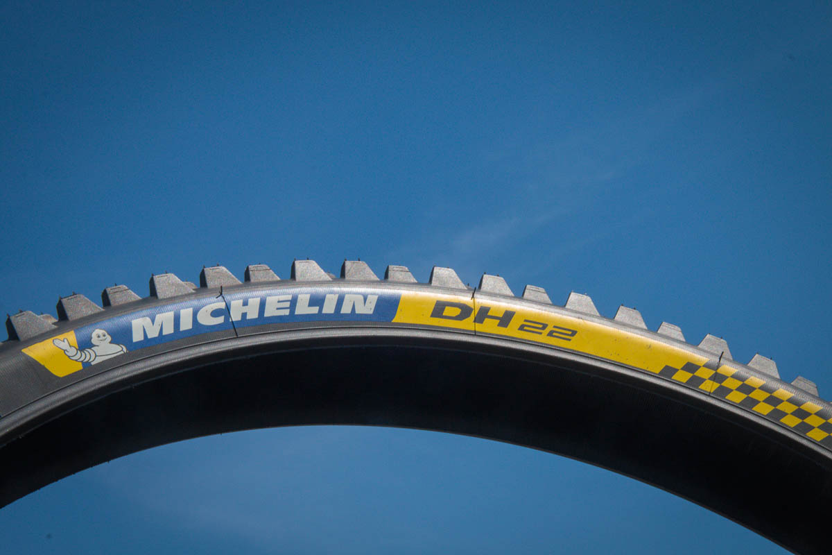 Continental teases gravel tires, Michelin DH tires to return, & more from Vee Tire Co.