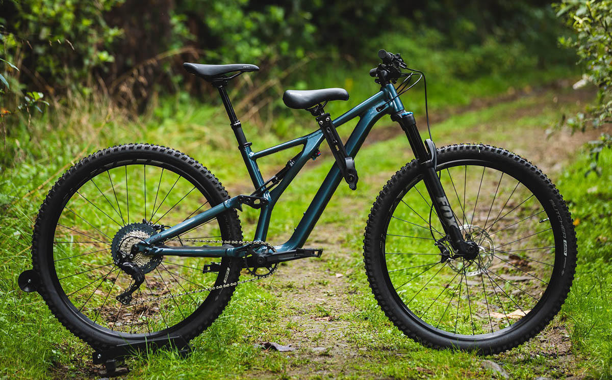 Let your kids ride shotgun with the Shotgun Kids MTB Seat & Handlebars