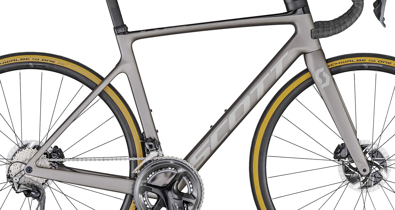 2020 Scott Addict RC road bike, lightweight aero carbon all-rounder road race bike