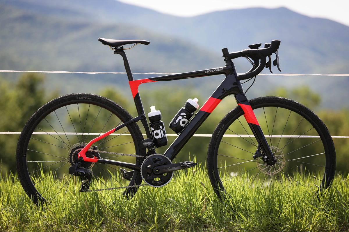 Cannondale Topstone Carbon gravel bike rolls a new frame with Kingpin rear suspension