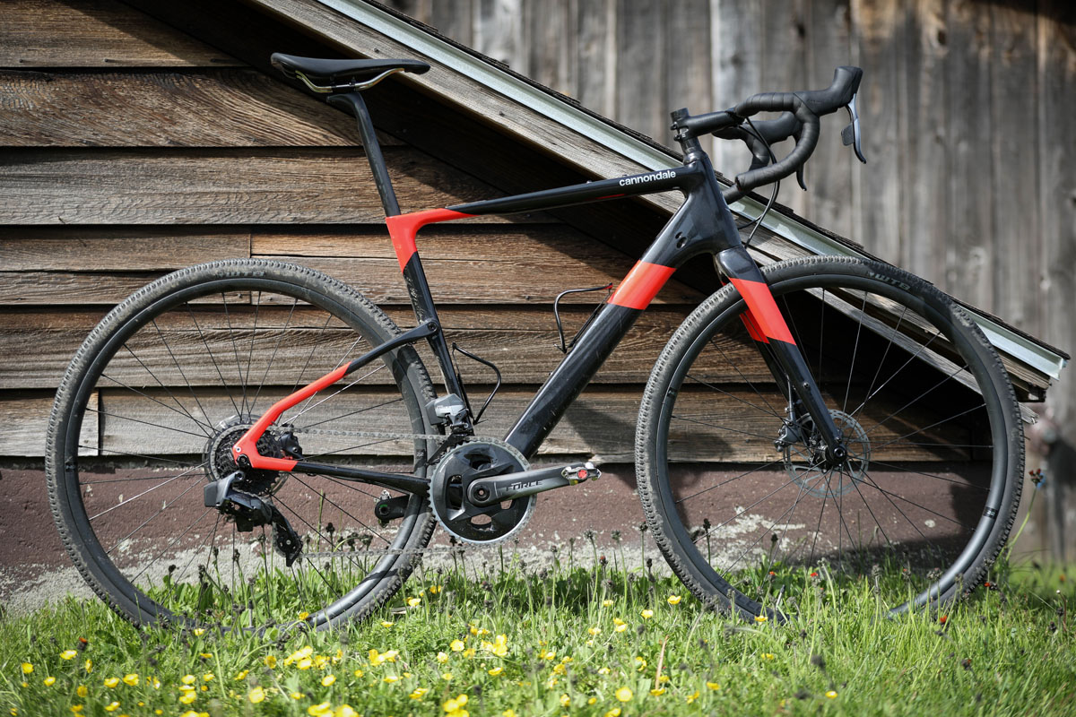 Cannondale Topstone Carbon gravel bike rolls a new frame with Kingpin rear suspension