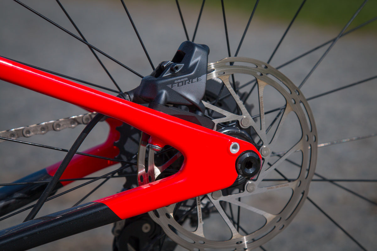 Cannondale Topstone Carbon gravel bike rolls a new frame with Kingpin rear suspension