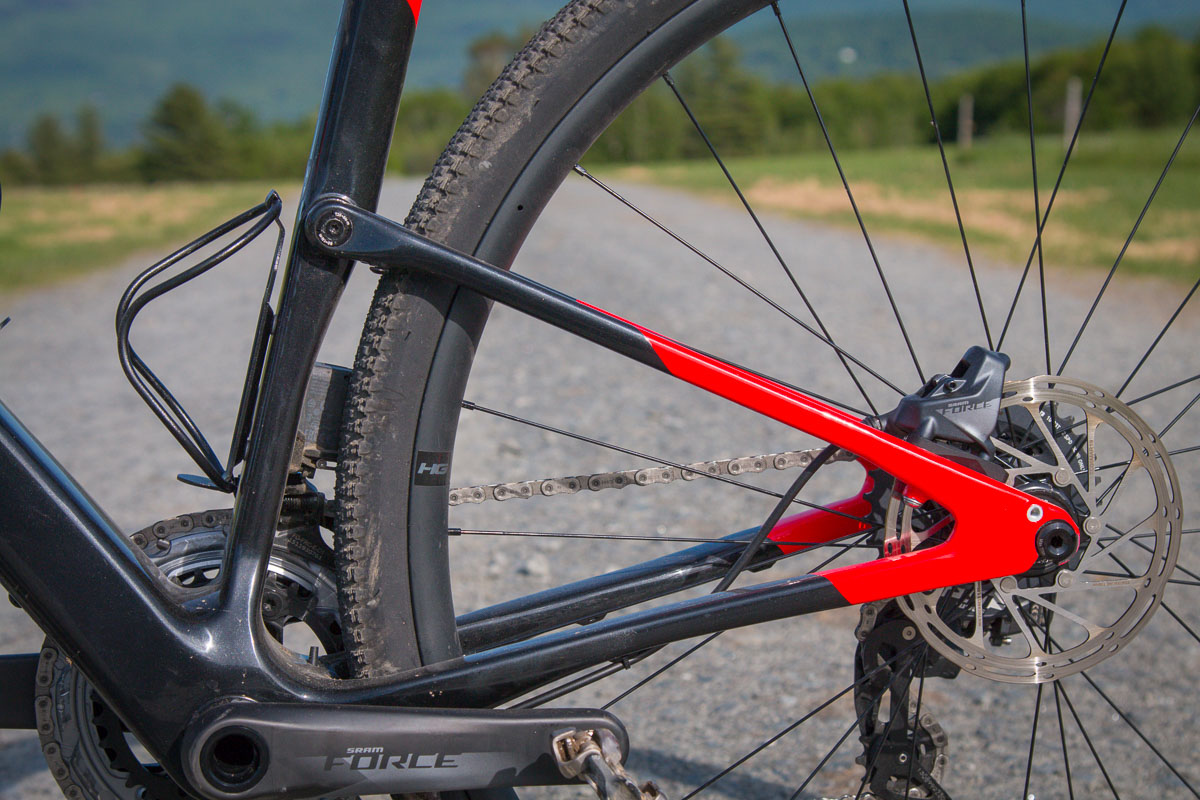 Cannondale Topstone Carbon gravel bike rolls a new frame with Kingpin rear suspension