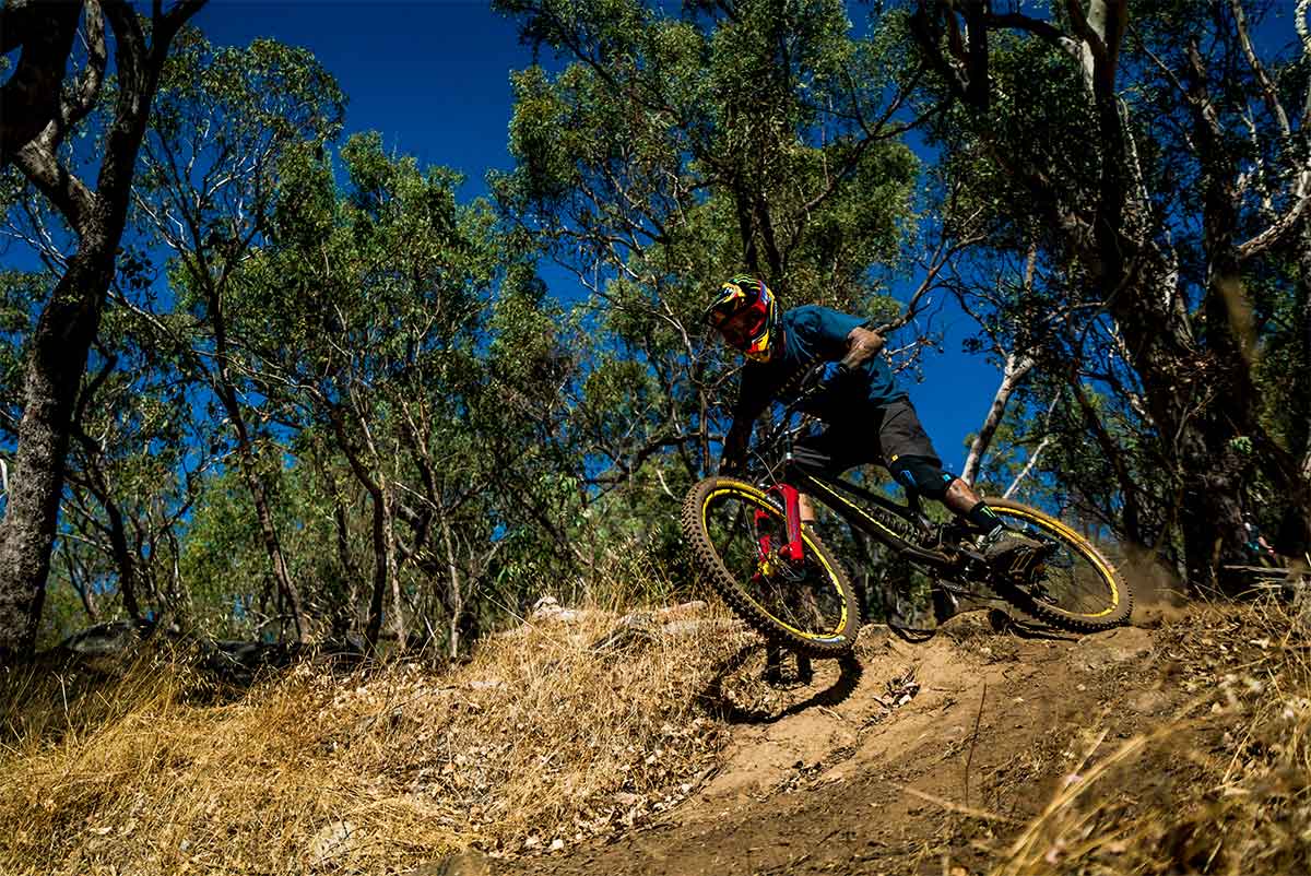 Nukeproof-Dissent-2019-Sam-Hill