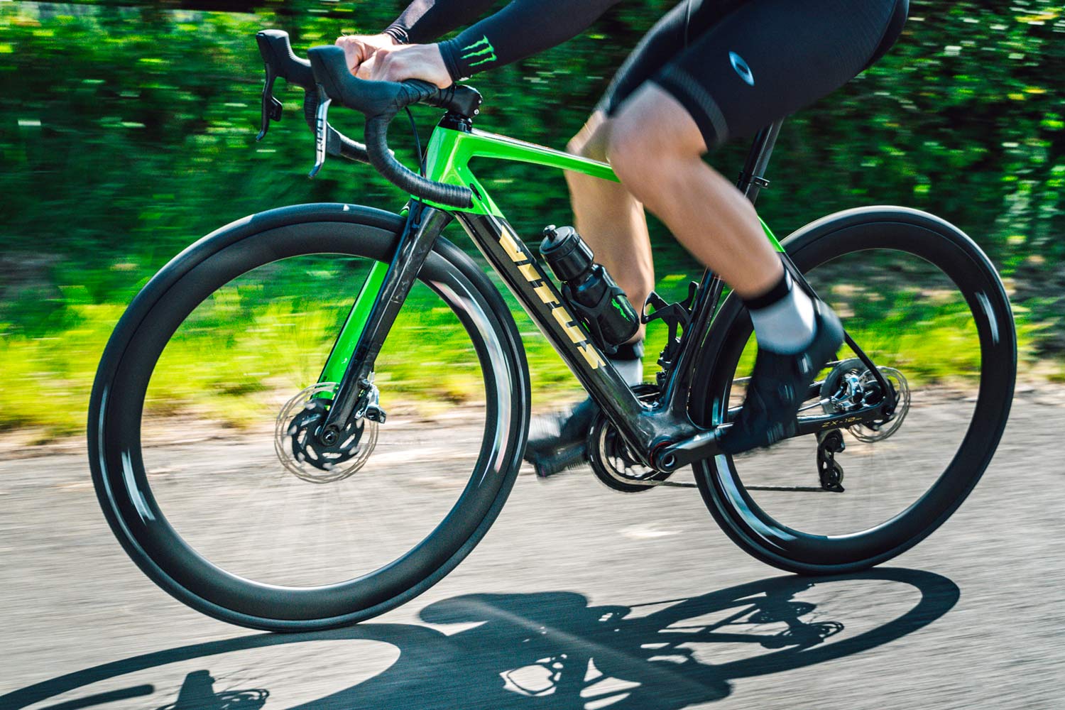Vitus ZX-1 Disc custom, custom painted aero carbon road race bike_training bike for World Superbike Champion Jonathan Rea, photos by Gee Milner