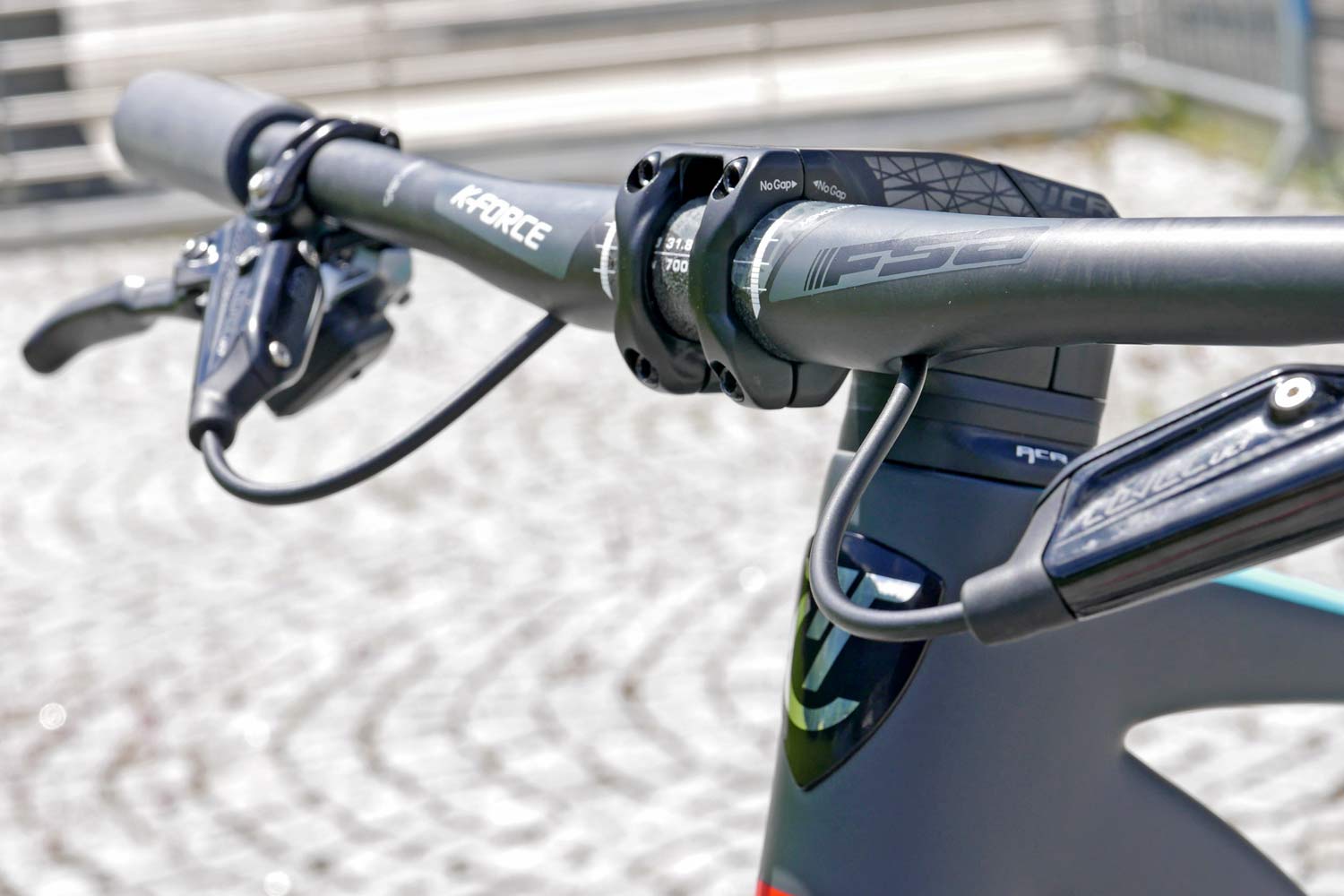 2020 FSA internally routed cockpit integration - ACR, ICR SCR road, gravel, mountain bike handlebar, stem, headset