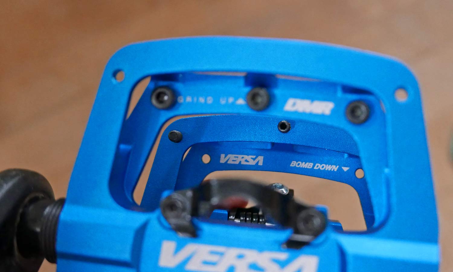 DMR Versa MTB pedals, hybrid two-sided clipless flat platform mountain bike pedals
