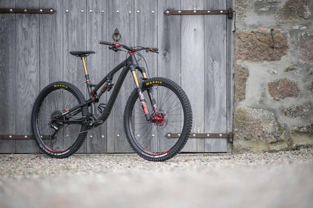 Hope HB130 aspires to be the perfect do-it-all trail bike