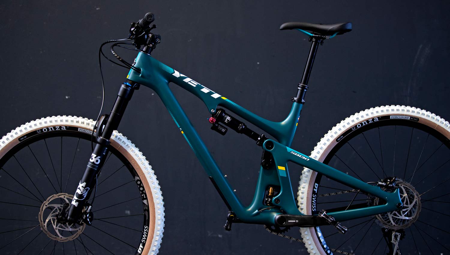 Onza Porcupine retro modern trail all-mountain bike tire