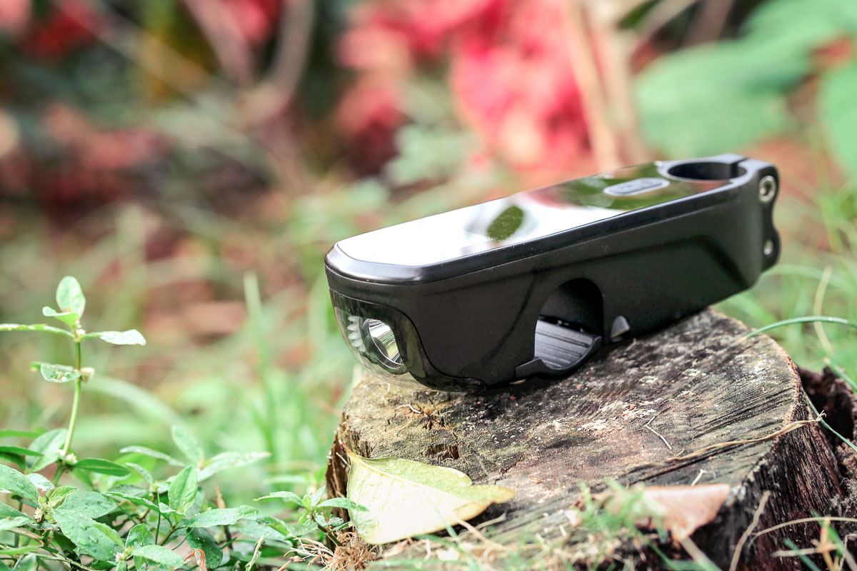 Speednite smart bike stem illuminates your path, integrates turn signals, more!
