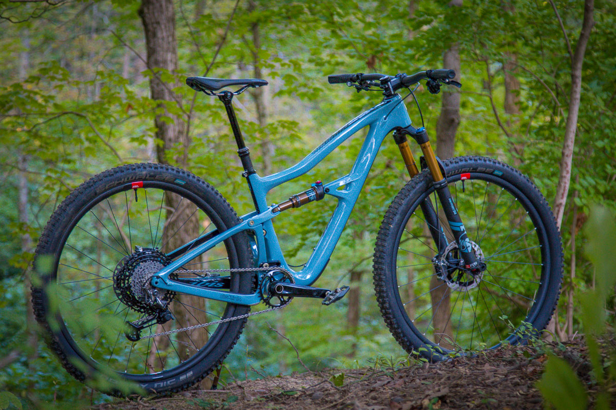 ibis Ripley v4 trail mountain bike suspension design tech and details