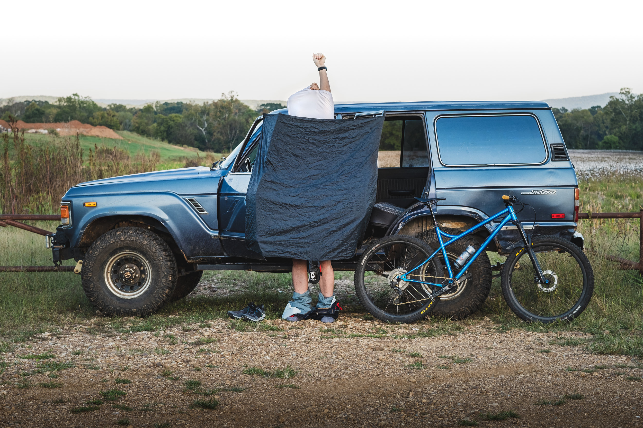The Squatch Screen provides quick cover for trail side changing