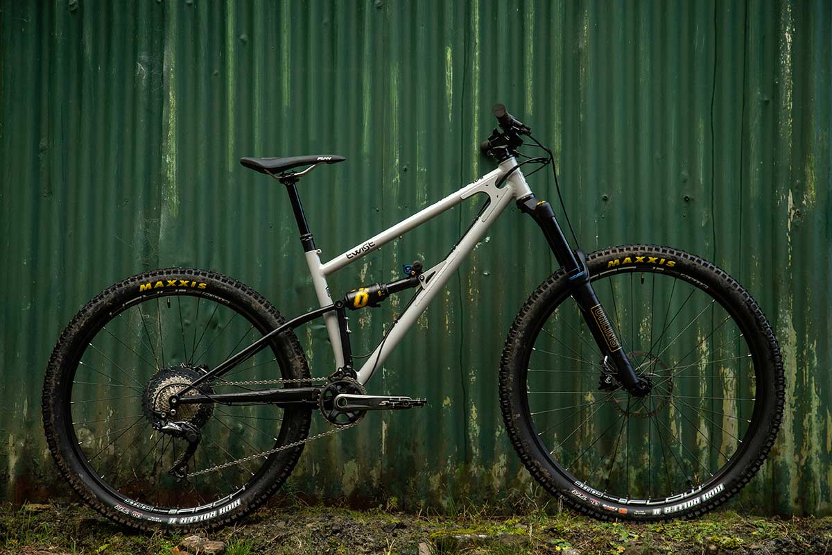 Starling-Twist-mullet-steel-frame-mtb-uk-made