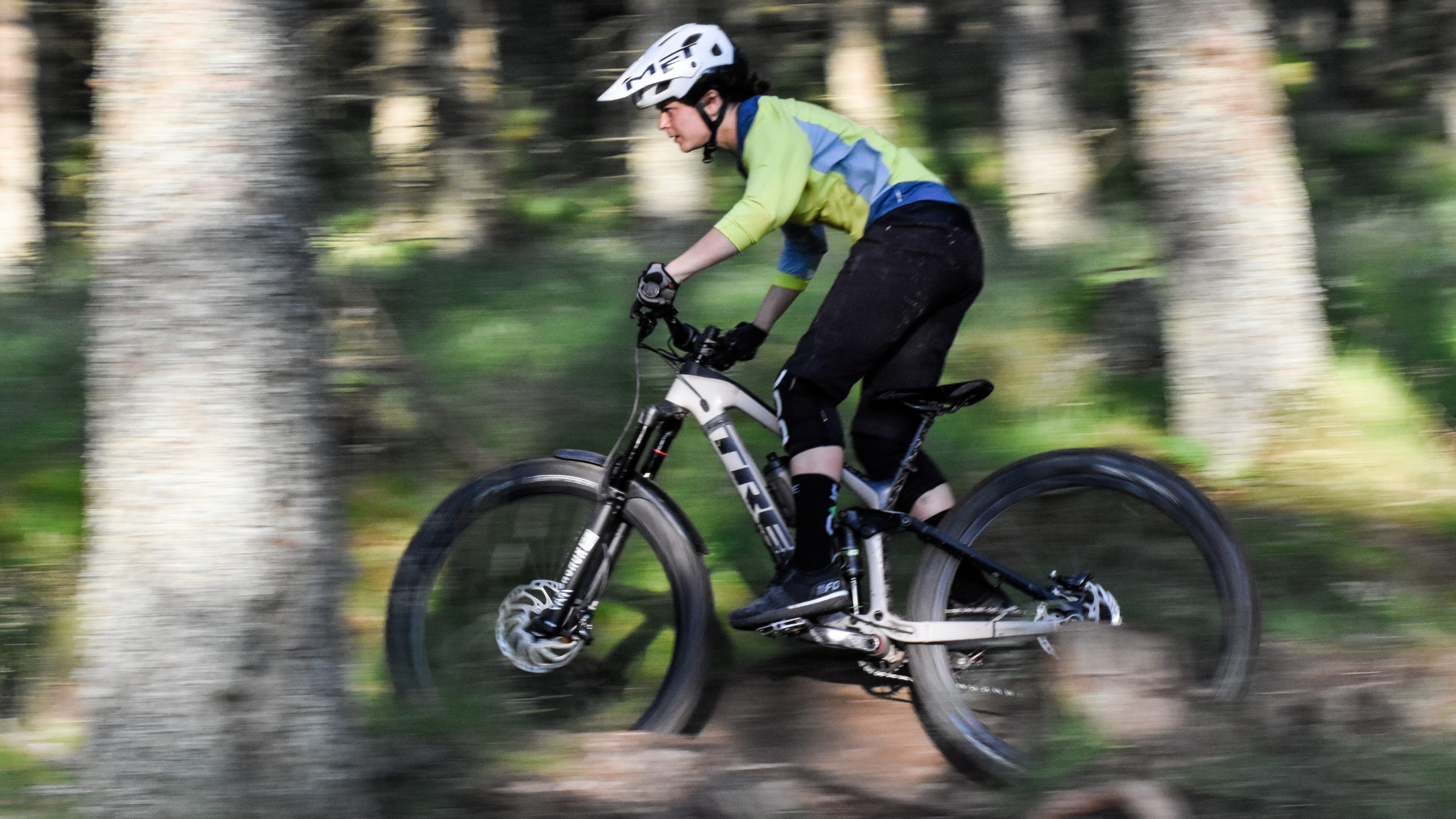 met parachute mcr review mtb