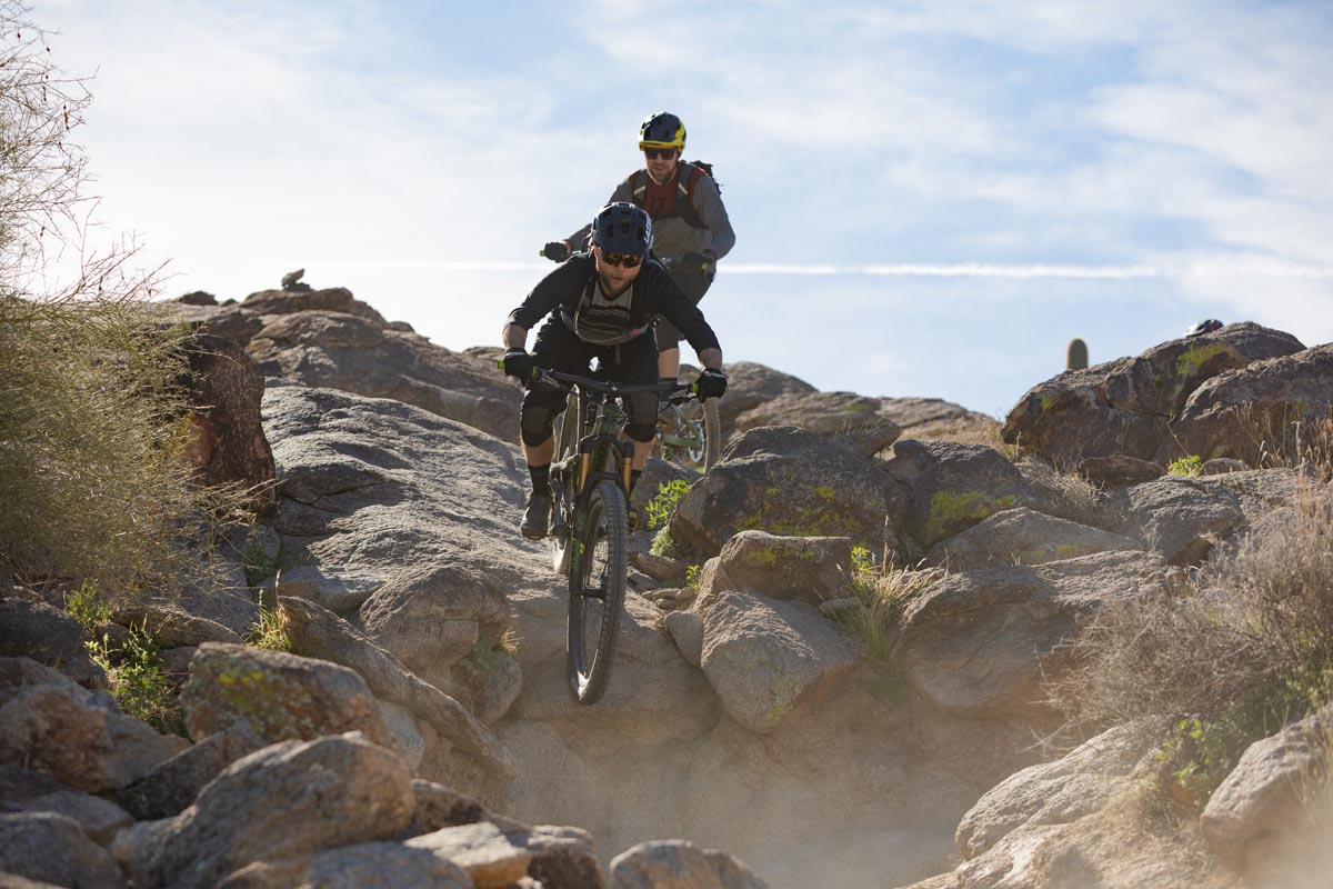 Review: First rides on the new 2020 Pivot Switchblade at South Mountain