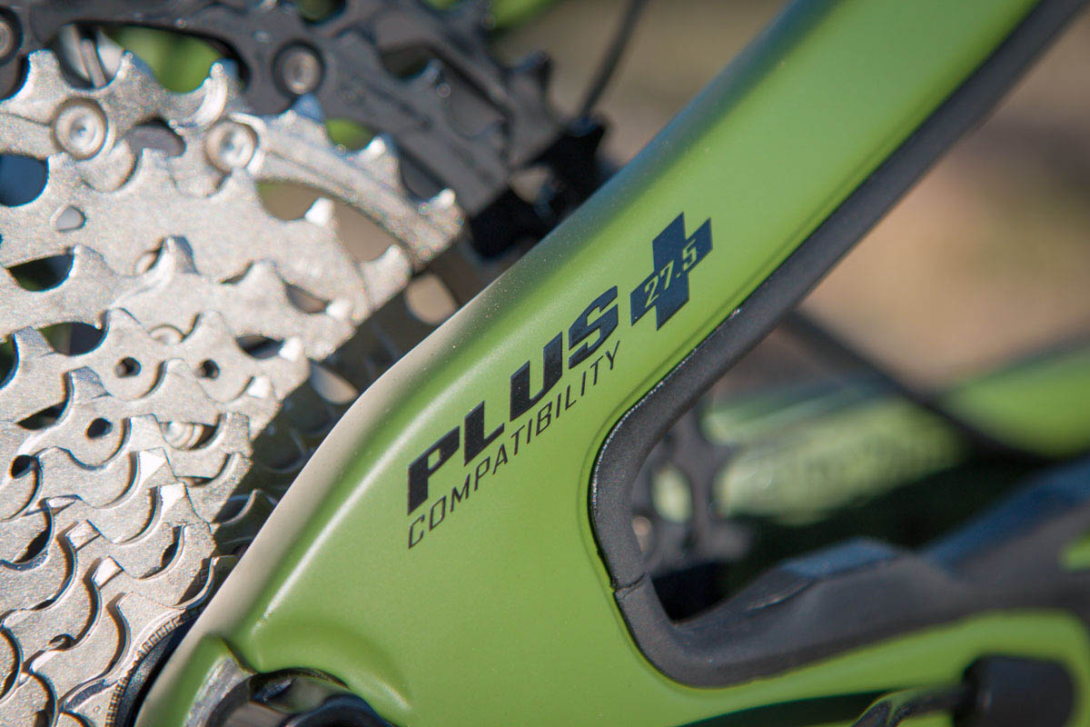 Pivot Switchblade Gets Sharper w/ all new frame, more travel, updated geo & Fox Live