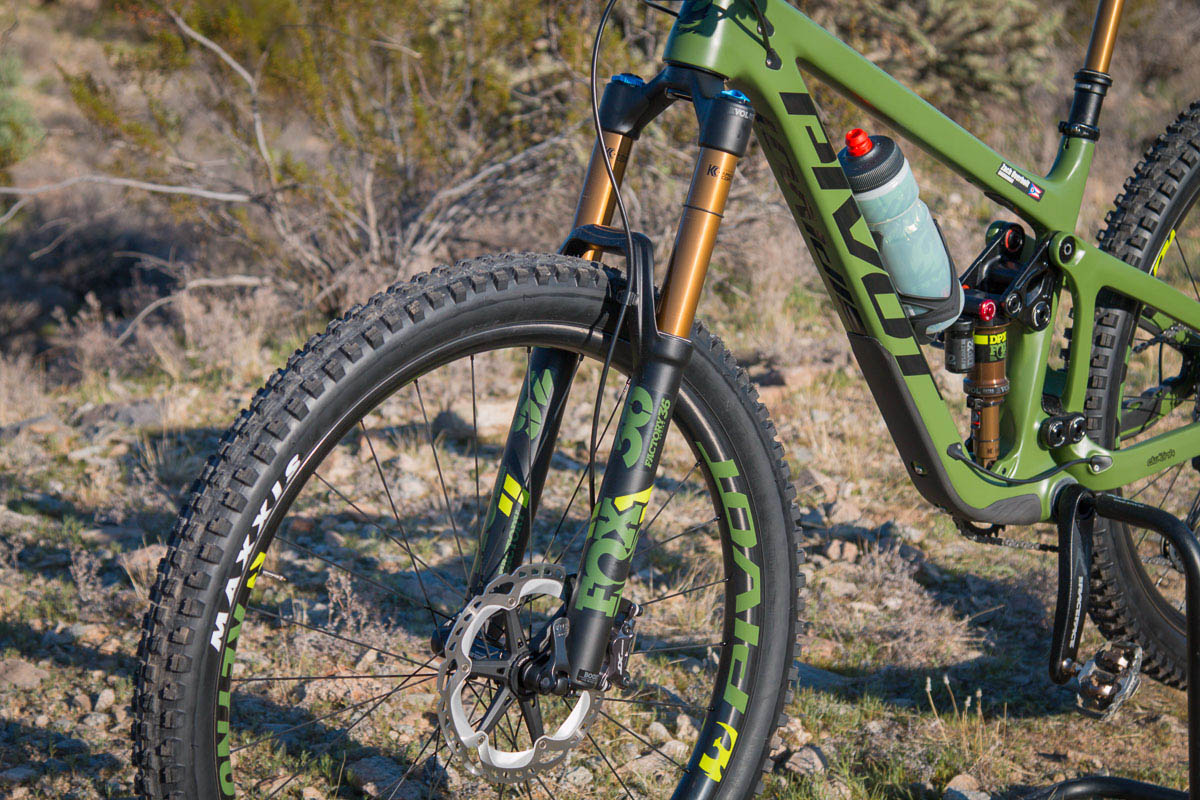 Pivot Switchblade Gets Sharper w/ all new frame, more travel, updated geo & Fox Live