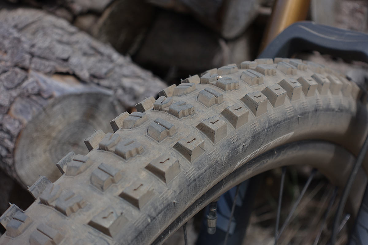 2020-specialized-butcher-2020-tread