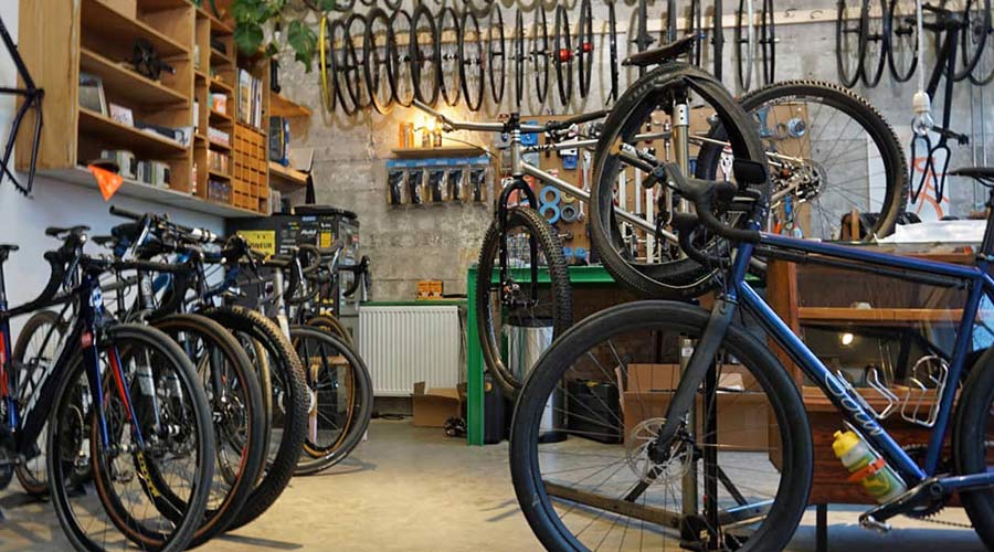 How To SRAM Eagle gravel 1x 11 speed drivetrain hack, Parallel Handbuilt BudgetMullet drop bar wide range adventure bike 1x11 drivetrain conversion
