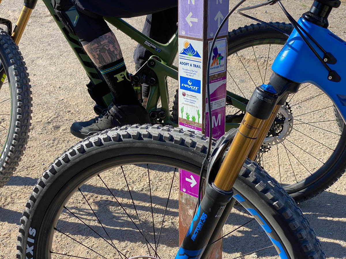 Review: First rides on the new 2020 Pivot Switchblade at South Mountain