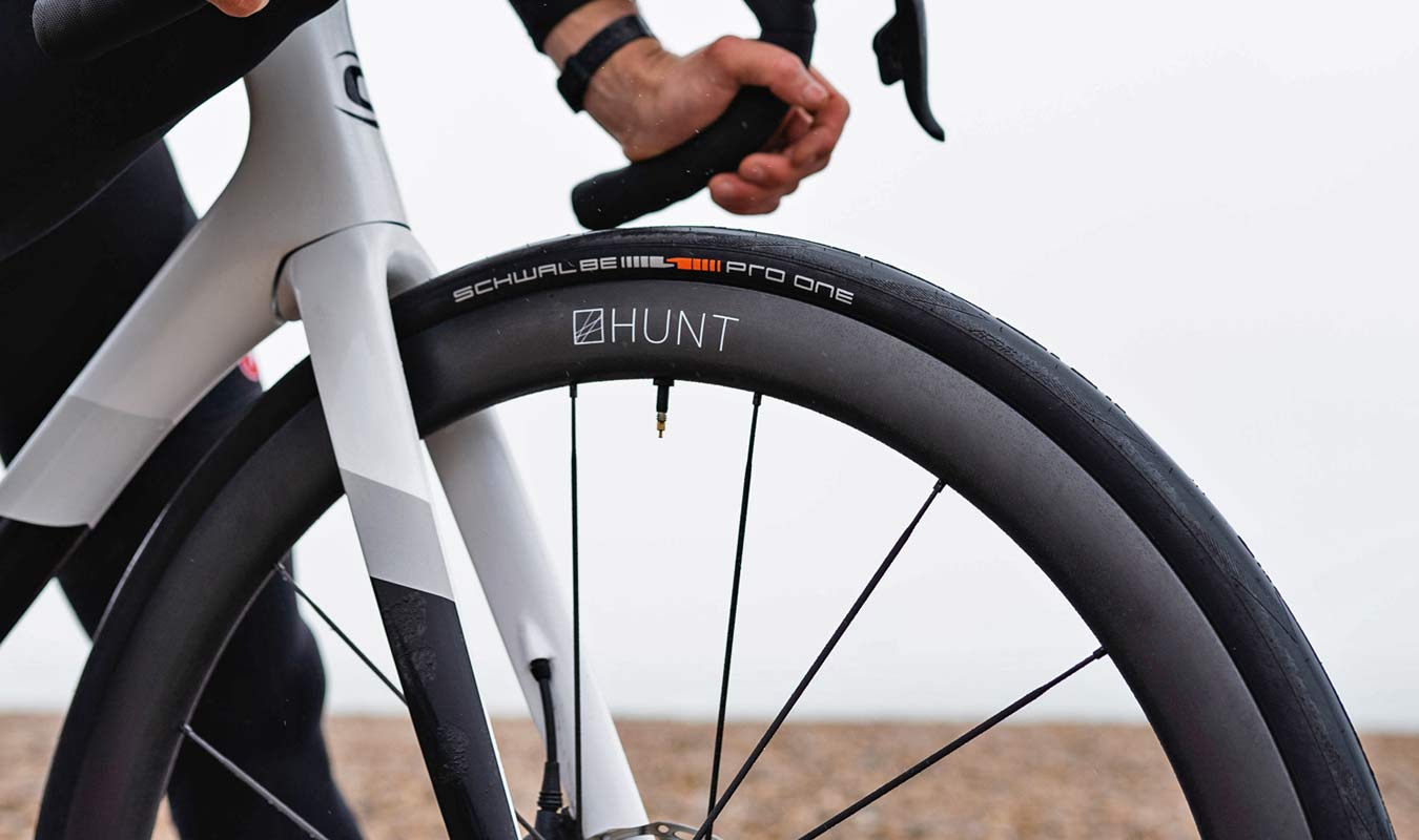 Hunt 44 & 54 UD Carbon Spoke Disc brake wheels, ultralight lightweight aero carbon-spoked, hooked tubeless carbon road bike wheelset