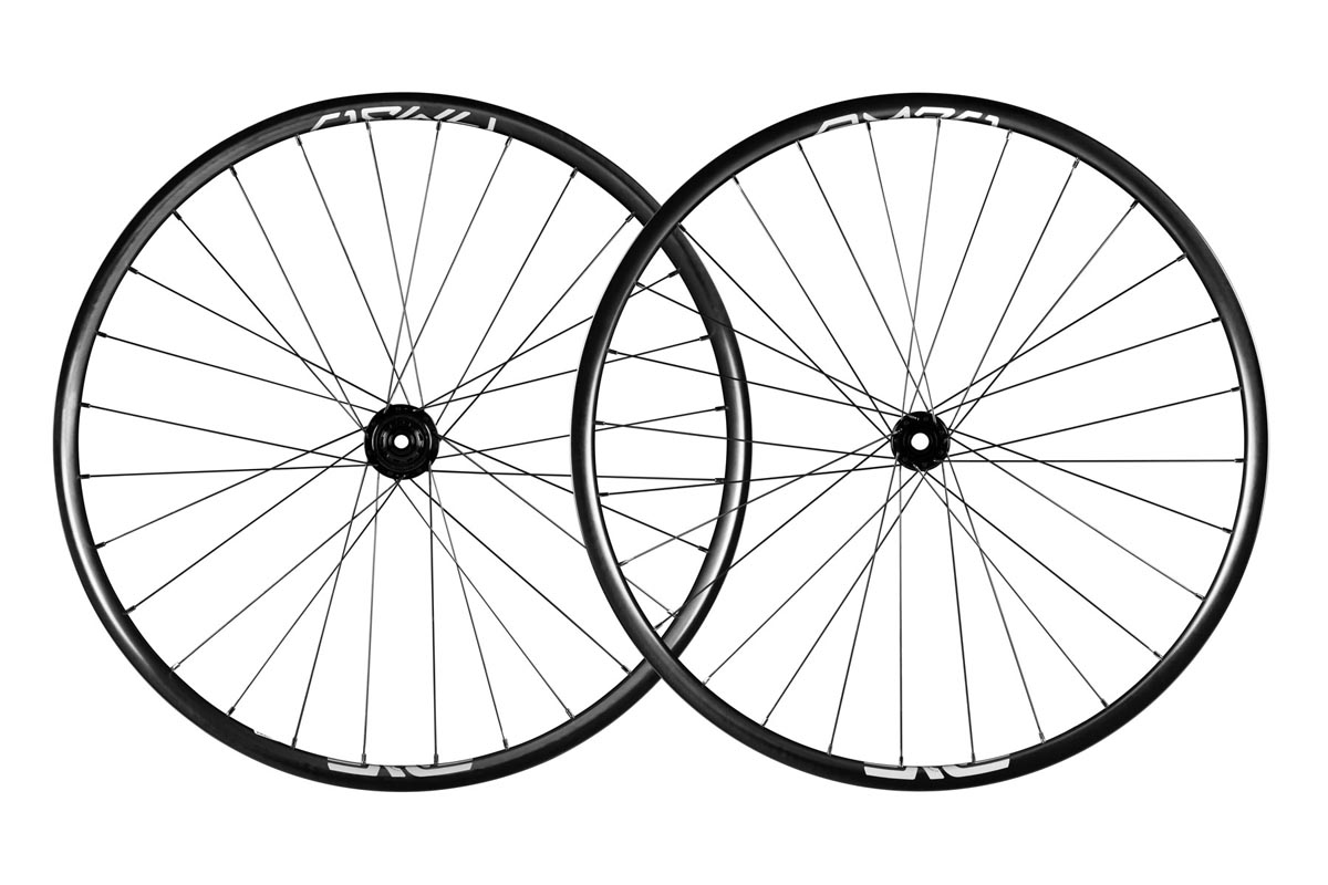 ENVE builds new Foundation Collection with US Made carbon, more affordable AM30 MTB wheels