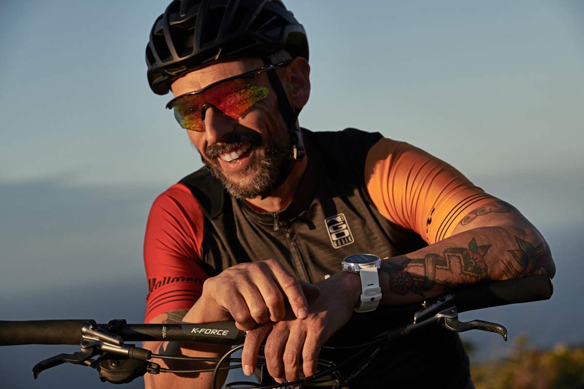 Polar Grit X GPS smartwatch, wrist-based heart rate GPS tracking training smart watch cycle computer for cyclists runners