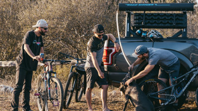 #Vanlife: Yakima RoadShower lands on your roof for water-on-demand anywhere you roam