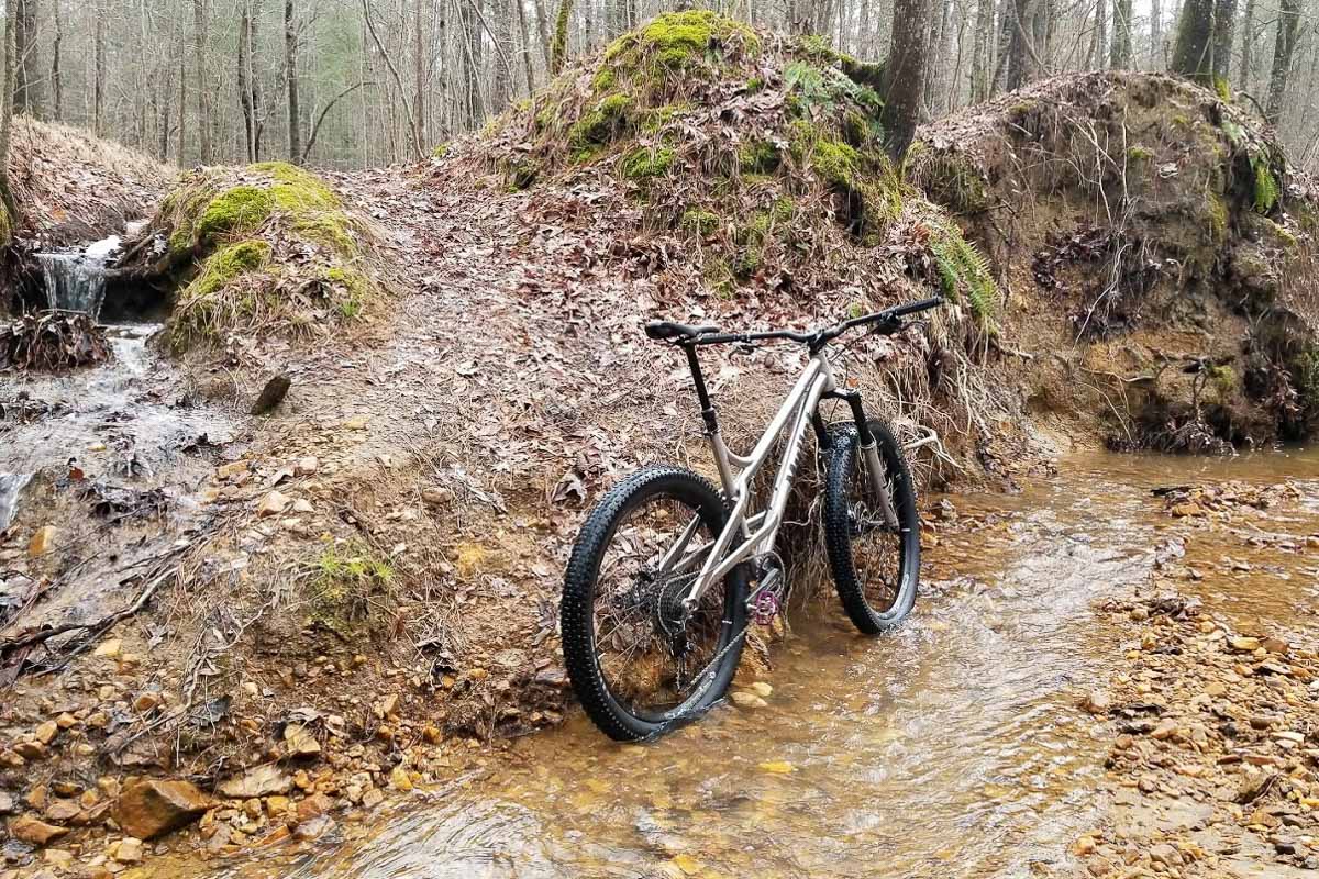 Review: Has Mullet Cycles nailed mixing wheel sizes with their titanium Honey Maker?