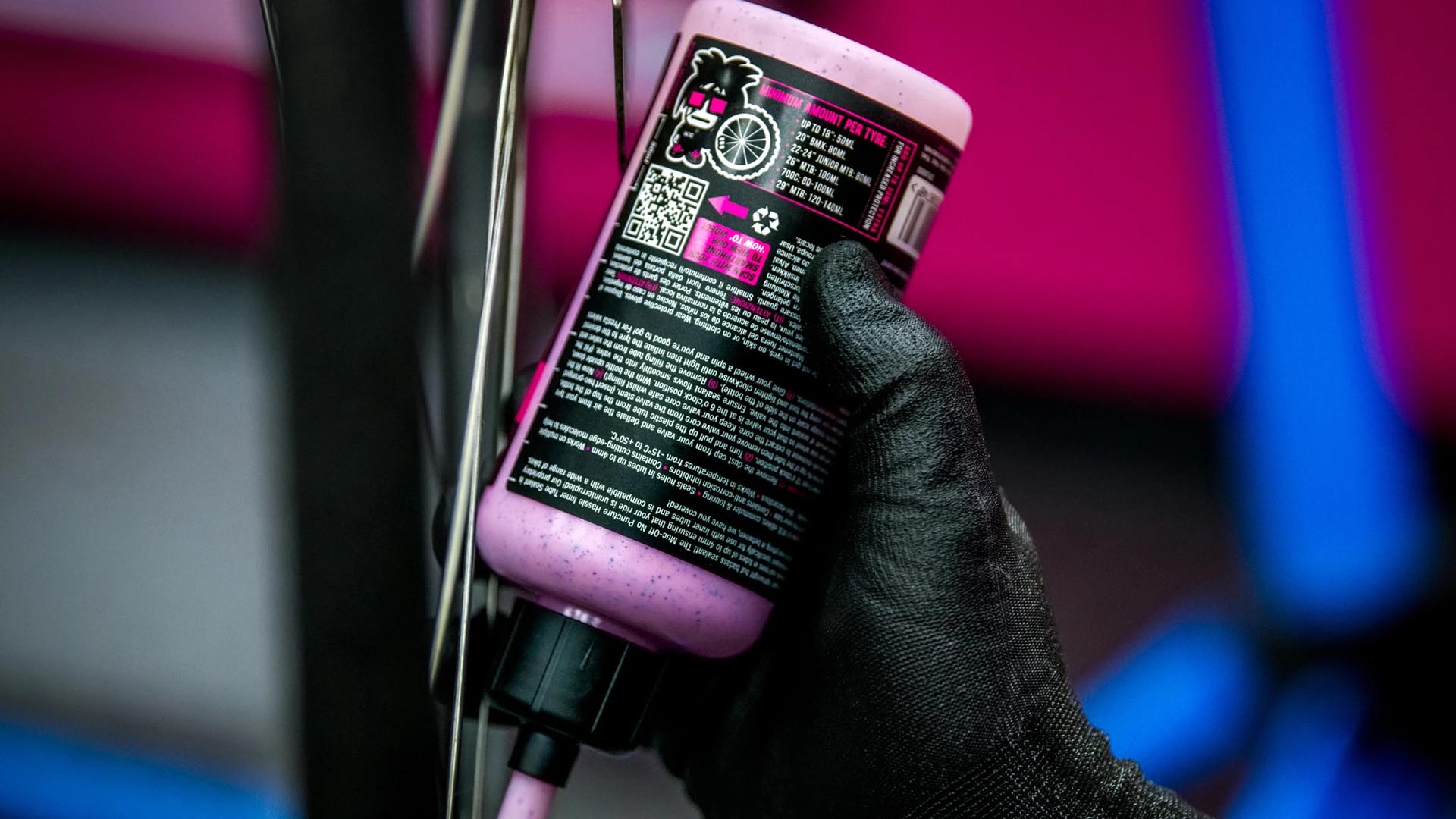 muc-off inner tube guide on bottle amount required tire size