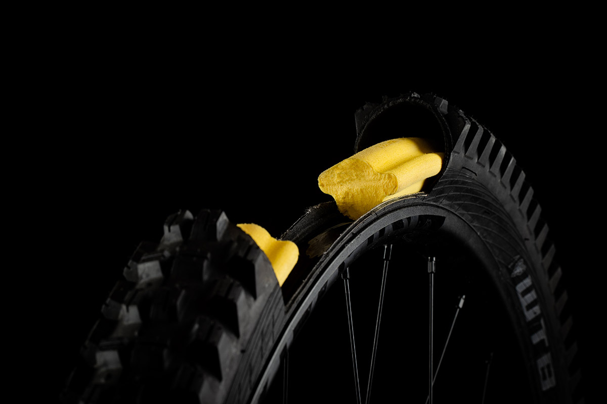 nukeproof-tire-inserts-rim-protection-protectors-ard-advanced