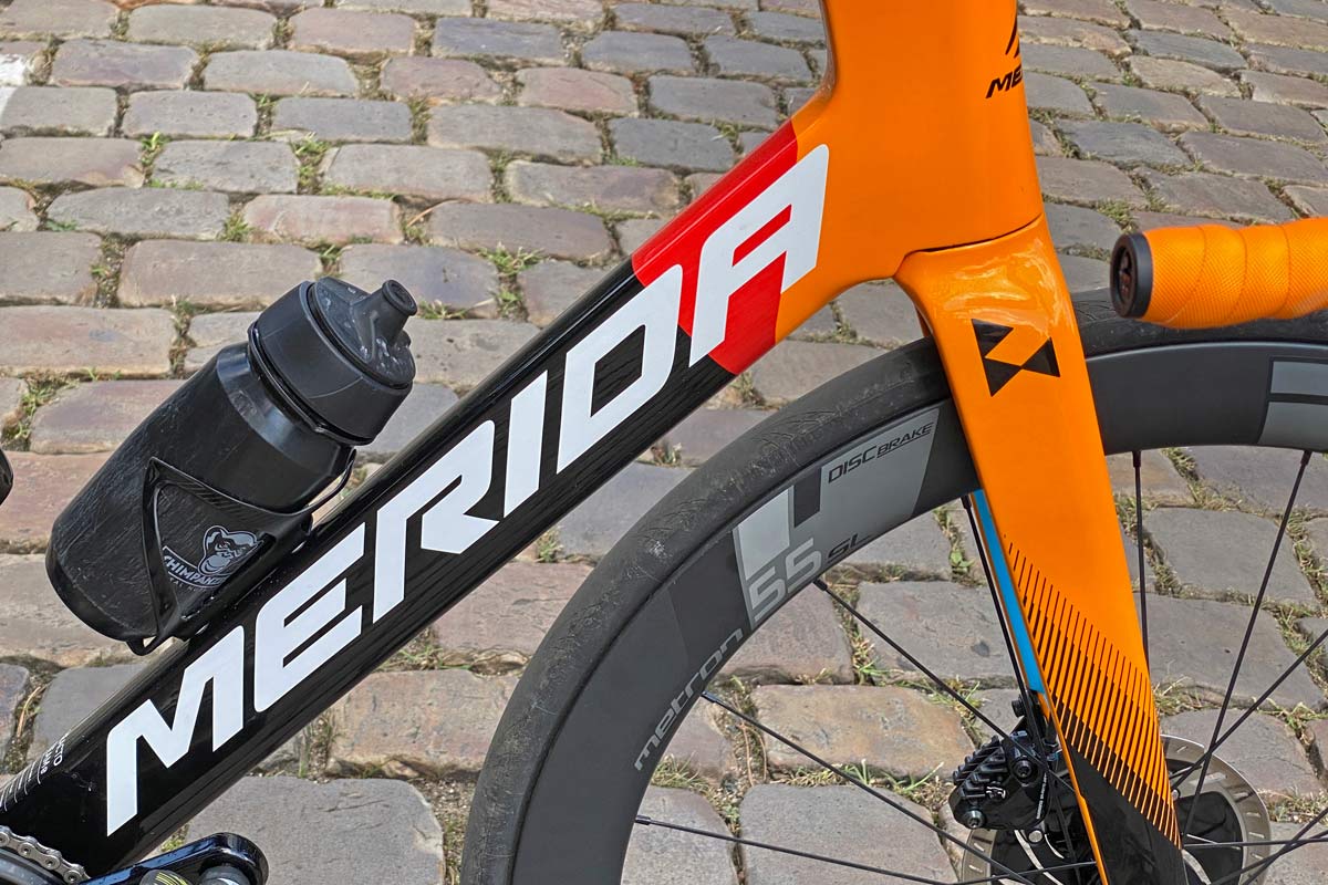 2021 Merida Reacto Disc aero road bike, everyday race lightweight carbon aero road race bike