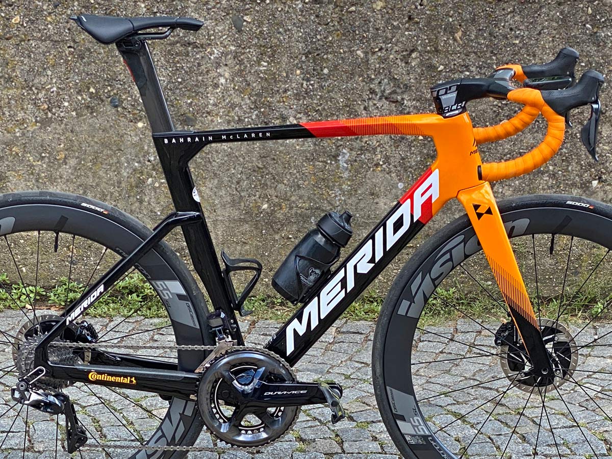 2021 Merida Reacto Disc aero road bike, everyday race lightweight carbon aero road race bike