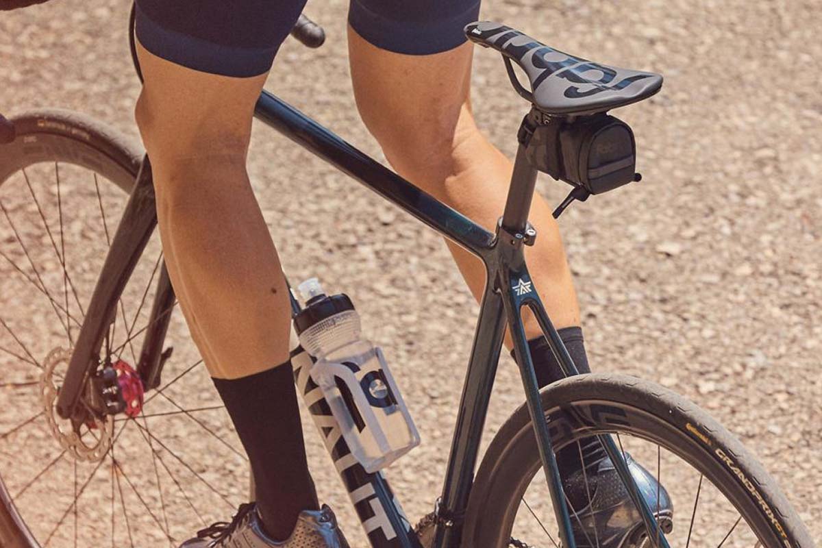 low padding saddle fit fabric flat profile aggressive seated postion