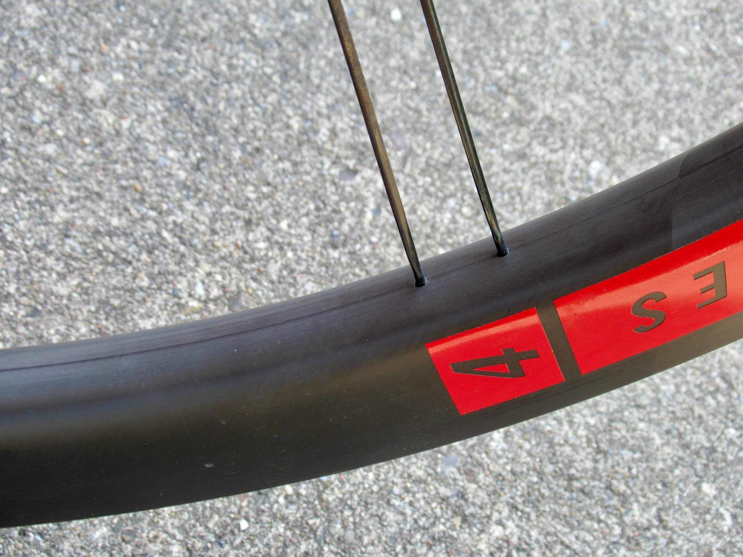 Review: Rolf Prima Ares 4 Disc wheels fast on the road and gravel