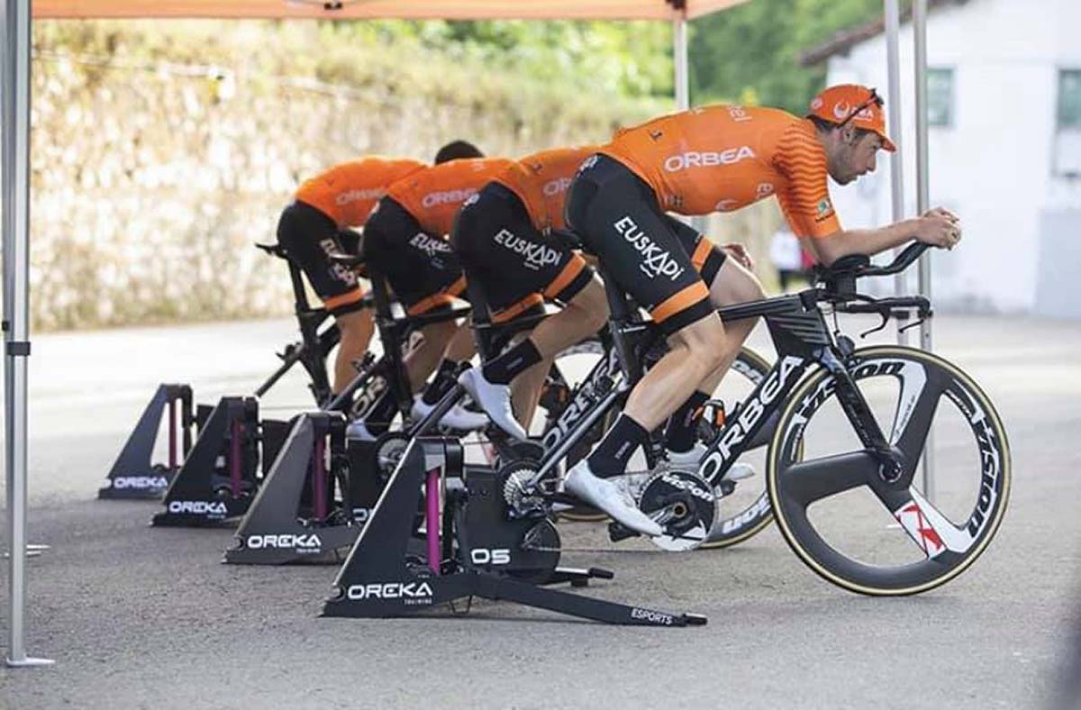orbea-eusakdi-race-team-train--smart-trainer-outdoors-portable-self-powered-turbo-cycle