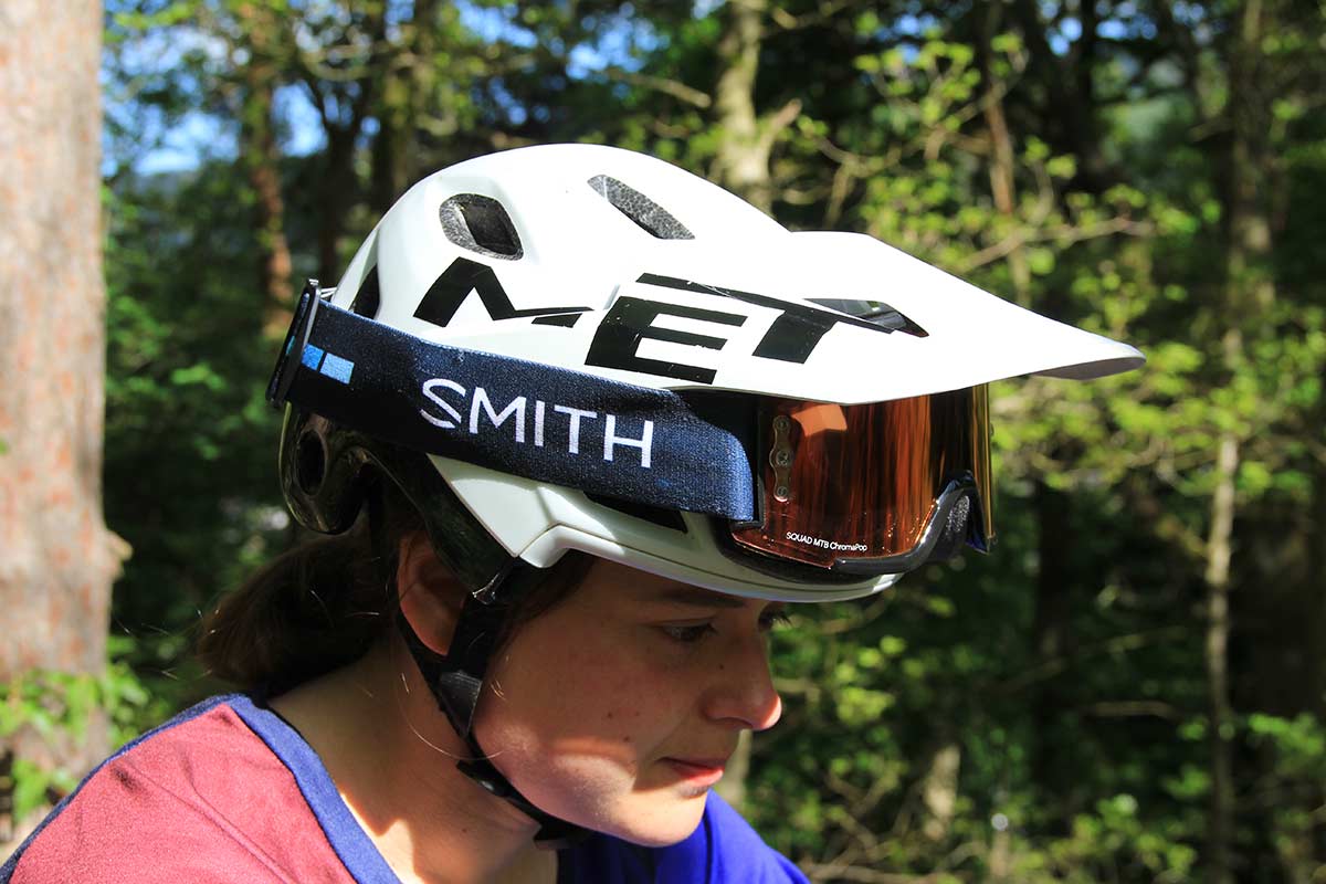 smith-squad-goggles-ews-mat-parachute-mcr-helmet-open-face-mode