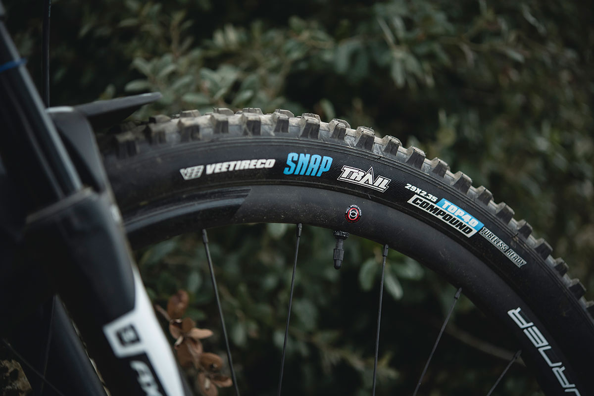 vee tire co snap trail review bikerumor long term test
