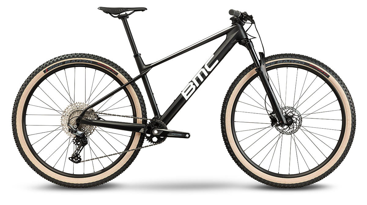 BMC Twostroke 01 FOUR mountain bike specs and black frame color