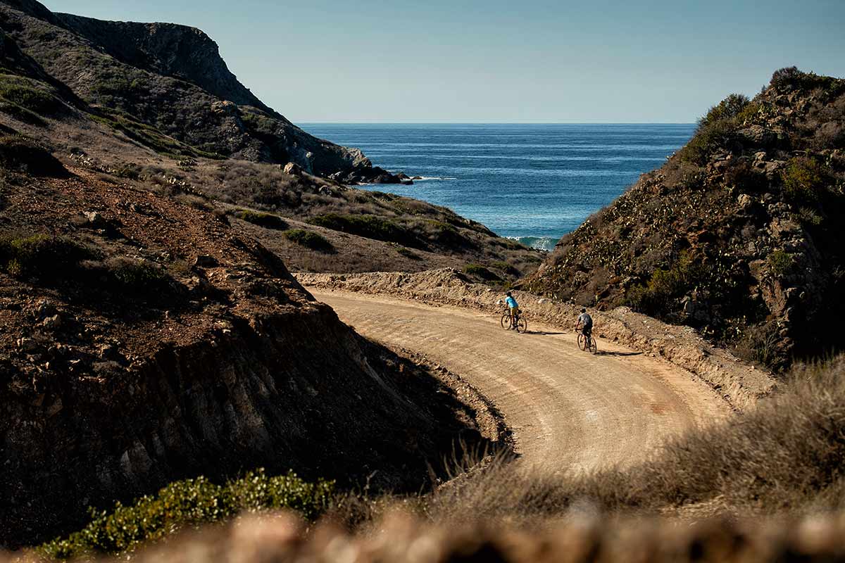 new bontrager aeolus rsl 37V gravel bike wheels riding along the coast