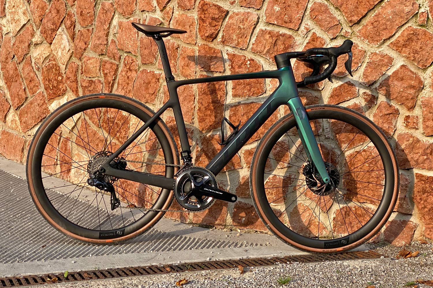 2021 Scott Addict RC eRide road e-bike, light carbon stealth e-road bike, complete e-bike