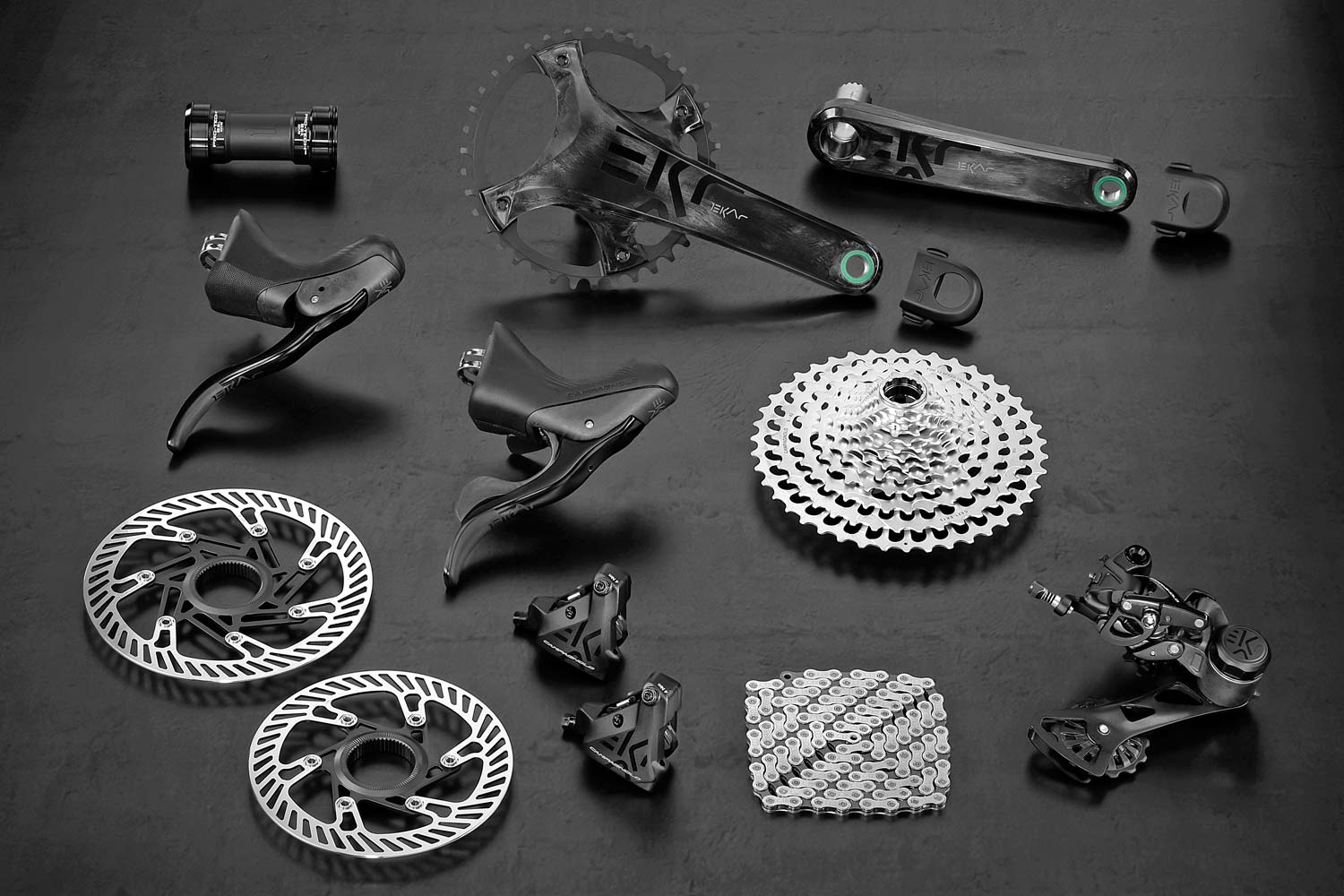 Campagnolo Campy Ekar 1x13 gravel bike component breakdown, studio gruppo
