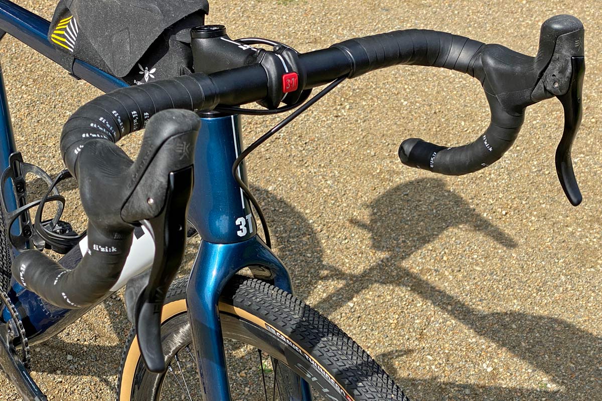 Campagnolo Ekar 1x13 gravel group, 13-speed gravel bike drivetrain, Ergopower controls