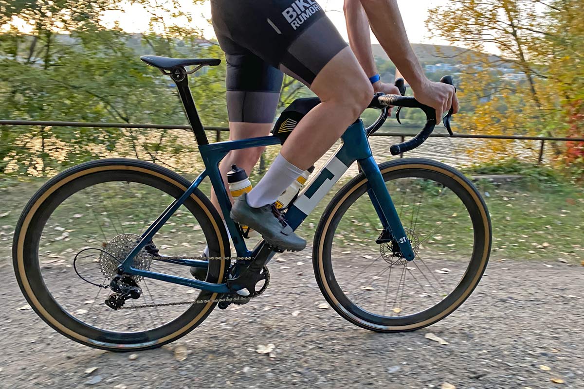 Campagnolo Ekar 1x13 gravel group, 13-speed gravel bike drivetrain, test riding