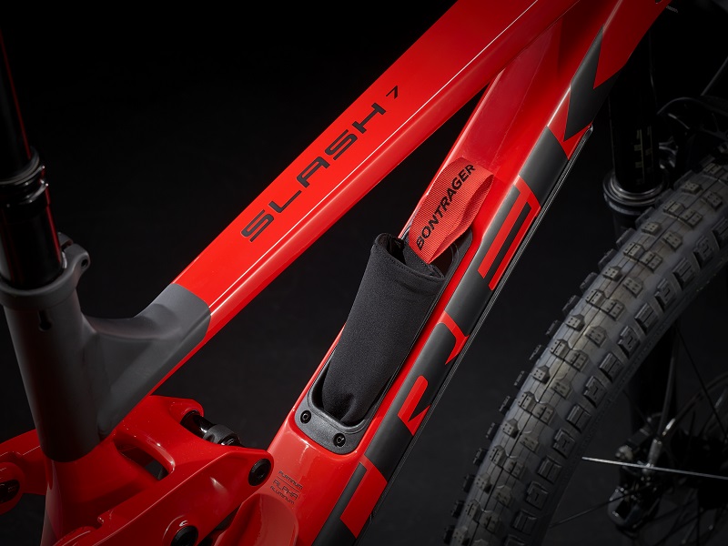 2021 Trek Slash, down tube storage