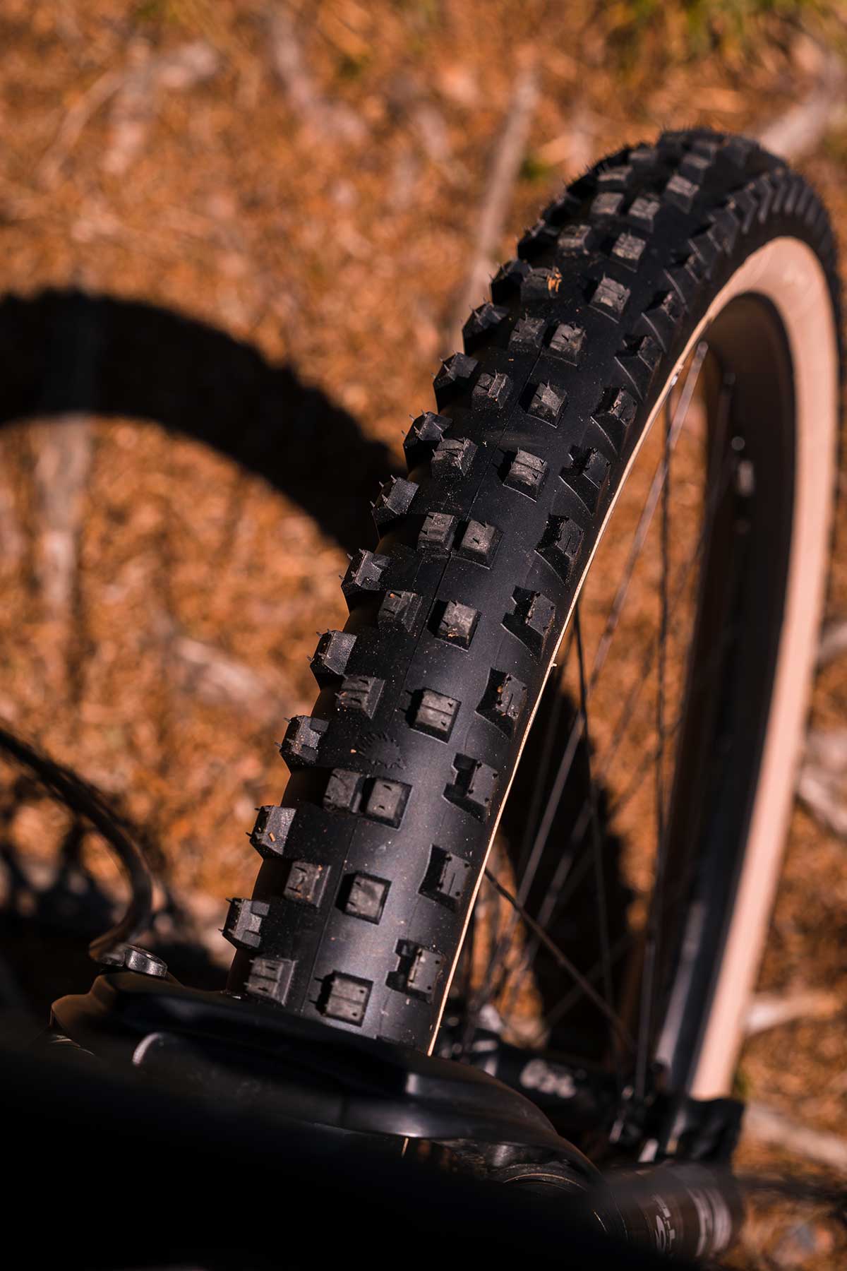 onza porcupine rc tread pattern small tall knobs widely spaced agressive