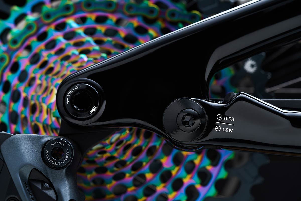 new stumpjumper evo gets bb height adjust drop by 7mm for six different geeemtry configs